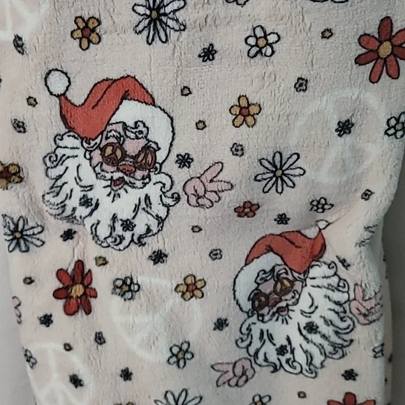 🎄 Holly Jolly Vibes Santa Claus Throw Blanket 🎅